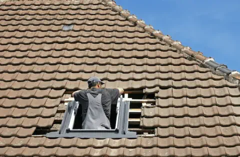 Pose de velux - Courcôme